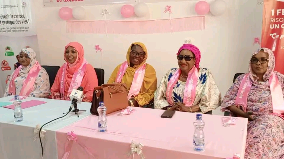 La Maison Nationale de la Femme a lancé officiellement ce 07 Octobre la campagne nationale de sensibilisation contre le cancer du sein et du col de l’utérus, marquant le début des activités d’Octobre Rose au Tchad.