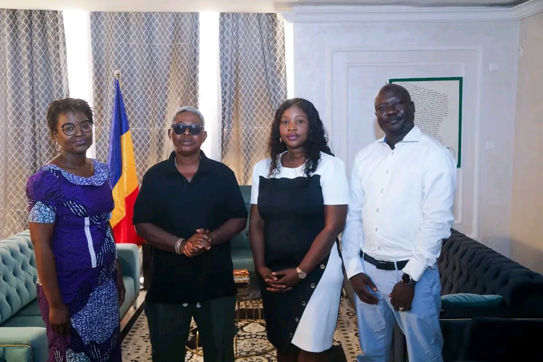 𝐈𝐧𝐝𝐮𝐬𝐭𝐫𝐢𝐞𝐬 𝐜𝐫é𝐚𝐭𝐢𝐯𝐞𝐬 : 𝐥𝐚 𝐌𝐢𝐧𝐢𝐬𝐭𝐫𝐞 𝐝’É𝐭𝐚𝐭 𝐫𝐞ç𝐨𝐢𝐭 𝐌𝐨𝐧𝐬𝐢𝐞𝐮𝐫 𝐒𝐮𝐧𝐝𝐚𝐲 𝐀𝐑𝐄